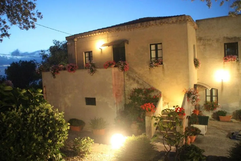 Apartament Casa Vacanze Nino Petrelli Naso