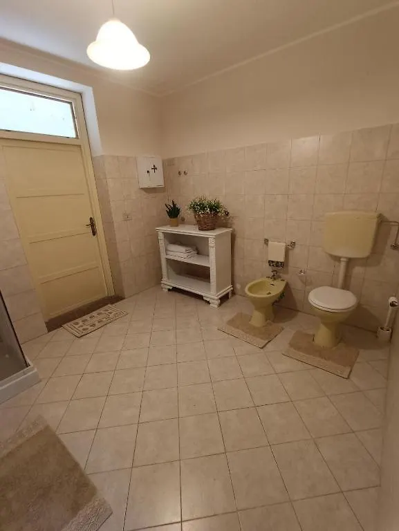 Casa Vacanze Nino Petrelli Naso Apartament